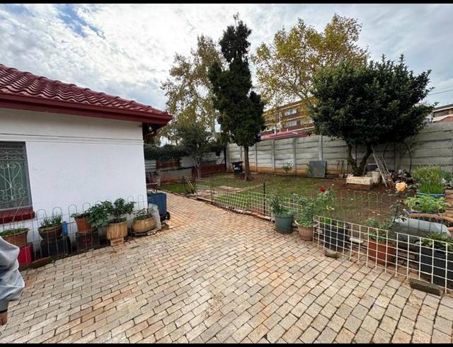 4 BEDROOM HOUSE FOR SALE IN CYRILDENE